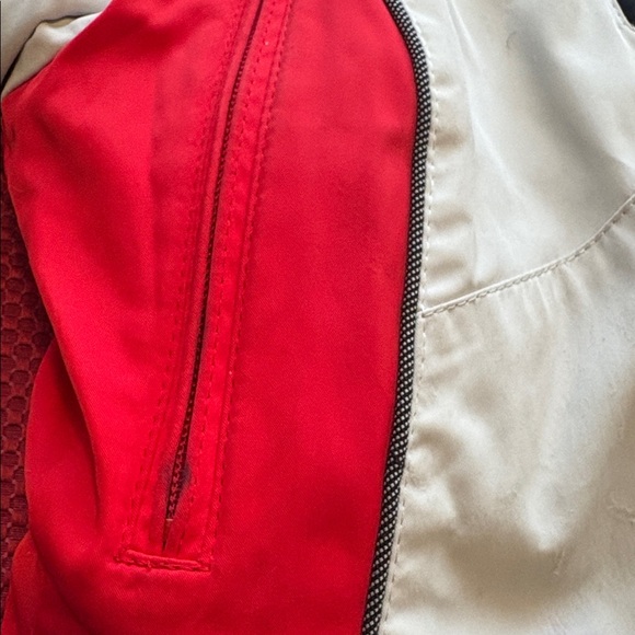 Descente - Picture 14 of 15